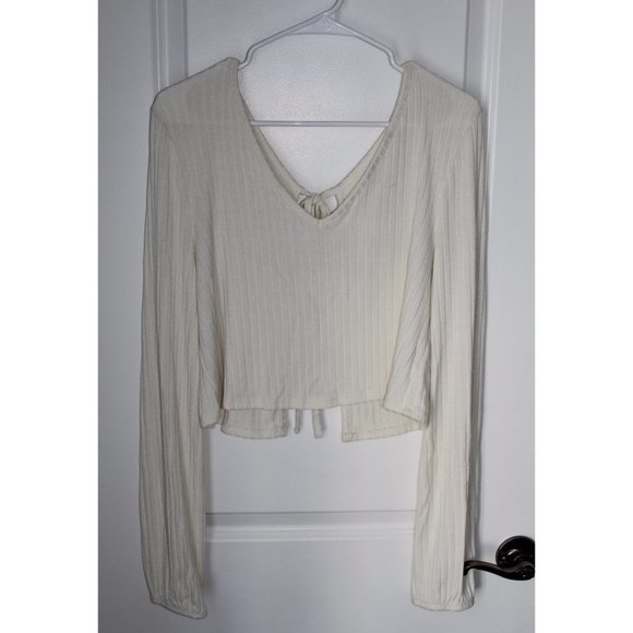 UO Kimchi Blue Jessie Tie-Back Cropped Sweater - Picture 3 of 6